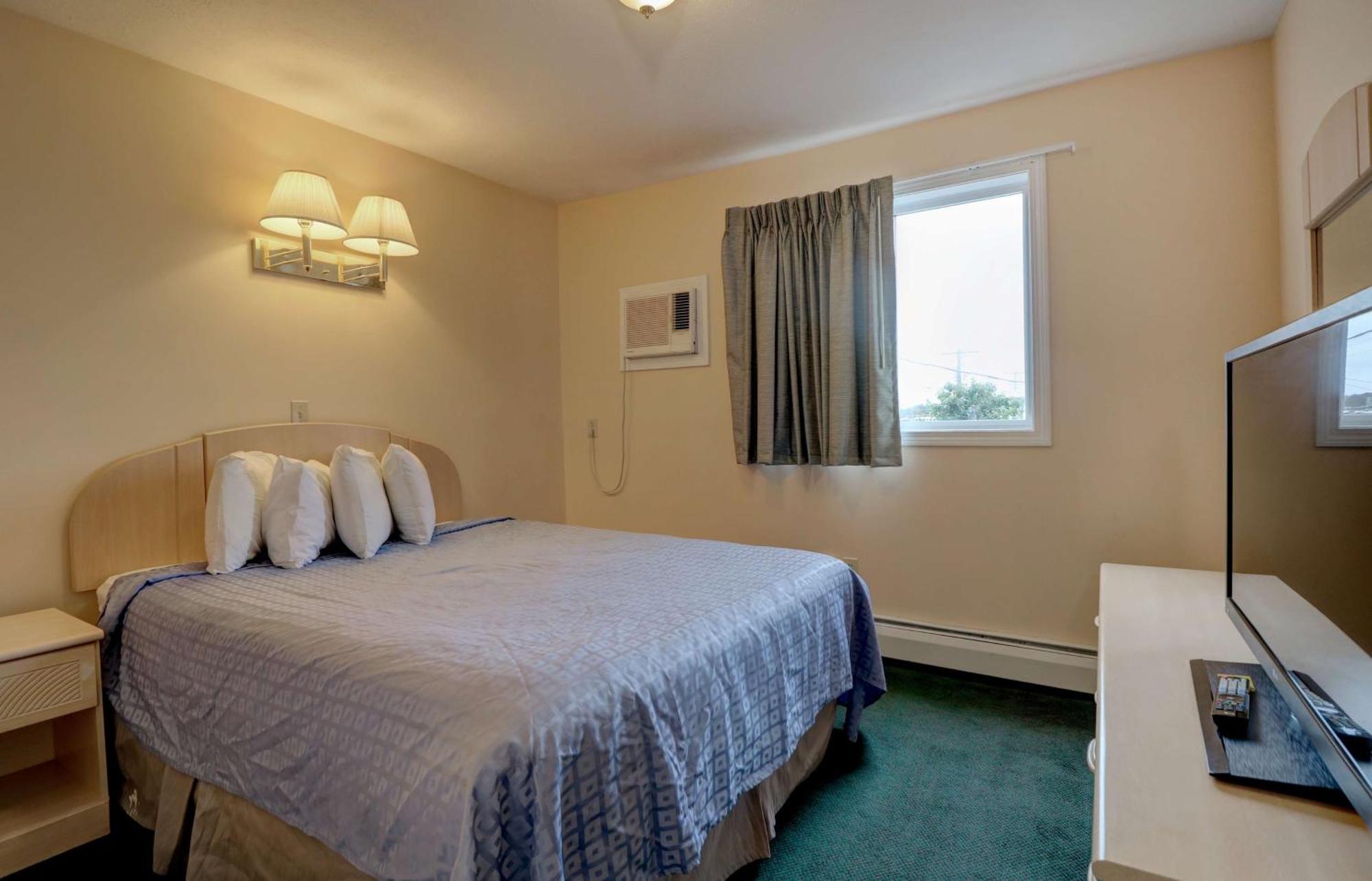 Sea View Inn 2*