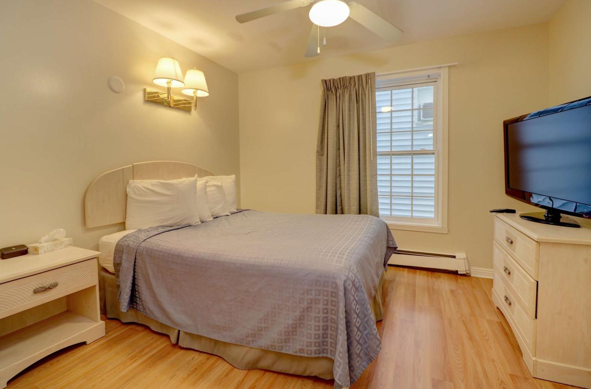 Sea View Inn 2*